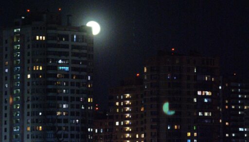 Скорпионов ждут резкие перемены, Весы уйдут в творчество, а Рыбы - в работу