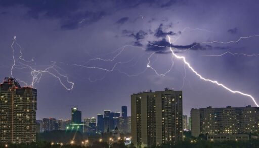 Ночью на Тюмень обрушится гроза с дождем