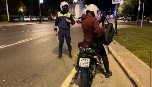 В Тюмени начали штрафовать мотоциклистов за ночную езду