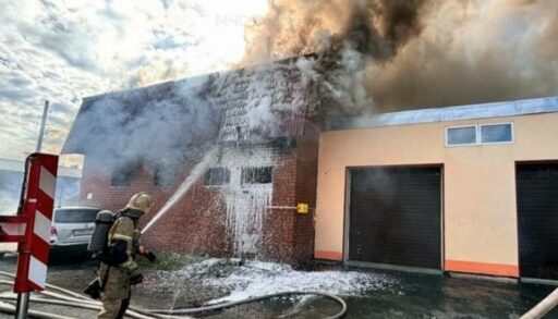 В Тюмени сгорел цех по производству духов