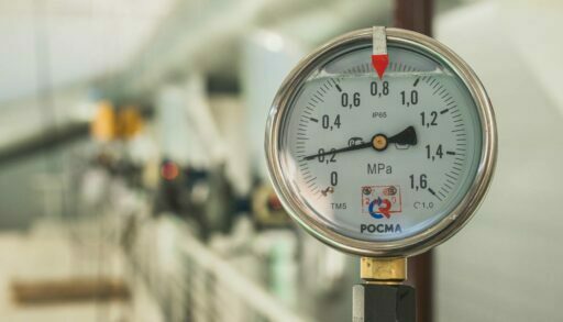 В Тюмени в рамках опрессовок устранено более 200 повреждений теплосетей