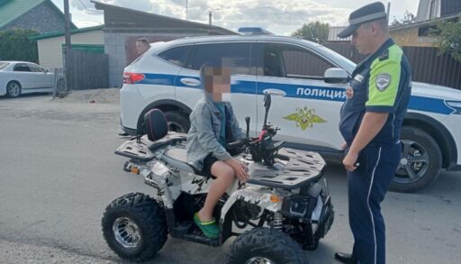 Инспекторы ГИБДД за день поймали 8 подростков на мопедах и питбайках