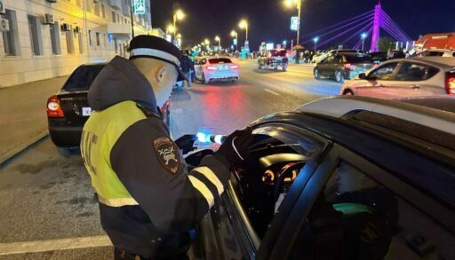 Ночью в центре Тюмени прошел тотальный рейд сотрудников ГИБДД