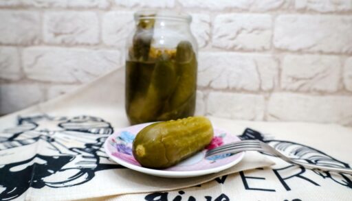 Спасение банки огурцов закончилось для тюменки больничной койкой