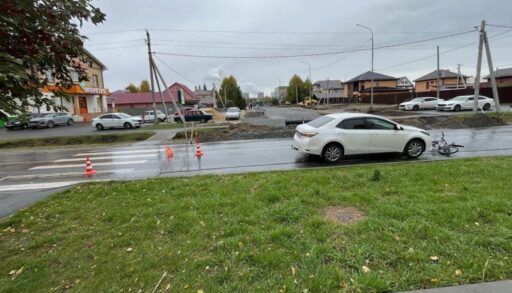 В Тюмени на пешеходном переходе автомобиль сбил 7-летнего велосипедиста