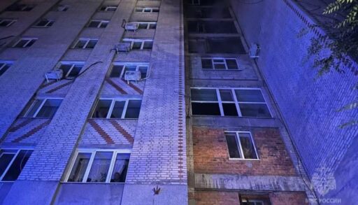 Ночью в Тюмени из горящей многоэтажки спасли 12 человек