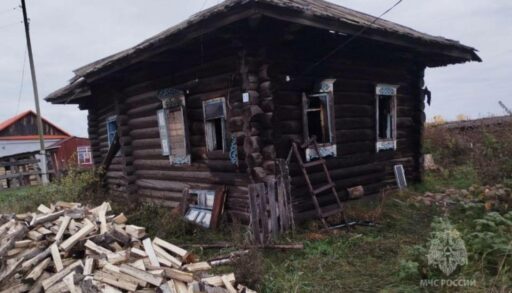 Ночью на пожаре в тюменской деревне погиб человек