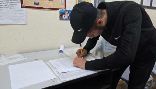 Лихача, дрифтовавшего в центре Тюмени, ждет суд