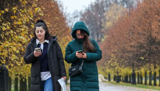 Александр Моор призвал тюменцев адаптироваться к ограничениям мобильной связи