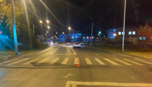 В Тюмени водитель легковушки сбил девочку на переходе и скрылся с места ДТП