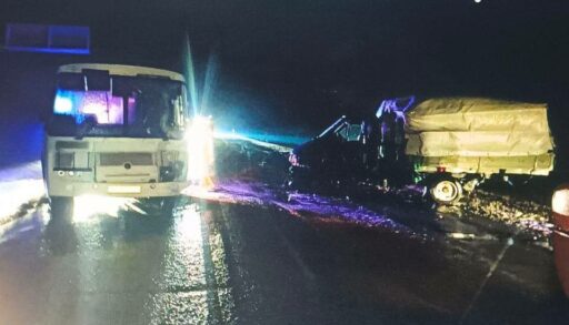 В ДТП под Заводоуковском с "Газелью" и автобусом пострадали 3 человека