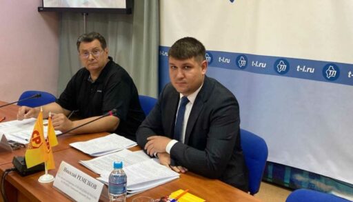 Депутаты Николай Ремезков и Иван Романчук отчитались о своей деятельности за год