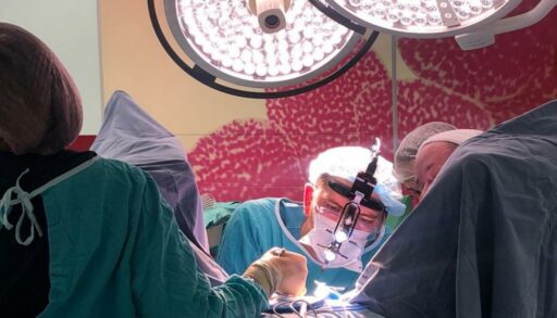 Тюменские врачи провели уникальную операцию и сохранили пациенту почку