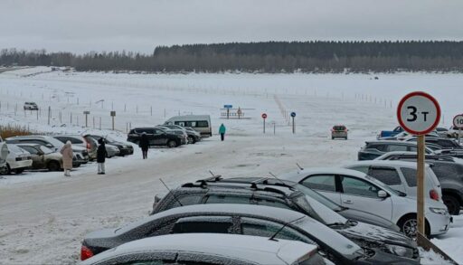 В Тюменской области через реку Иртыш открыли две ледовые переправы