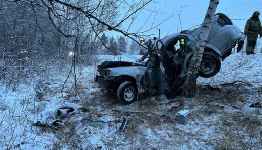 На тюменской трассе в ДТП разбилась семья из Курганской области