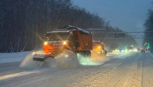 За ночь с улиц Тюмени вывезли более 33 тысяч кубометров снега