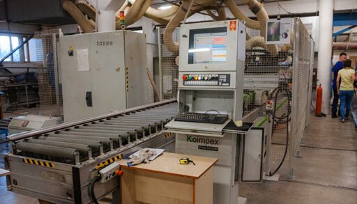 На тюменской фабрике "Заречье" сократят 77 человек