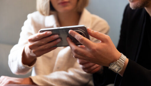 Интерес к агрегаторам ИИ в Тюмени вырос в 10 раз