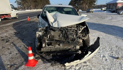 На тюменской трассе водитель "Газели" спровоцировал ДТП с тремя пострадавшими