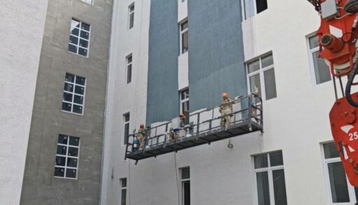 За год в Тюменской области построили 7 соцобъектов