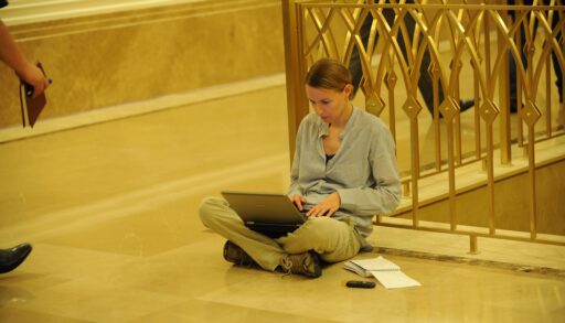 Российские туристы в Абу‑Даби оказались в эпицентре работы систем ПВО