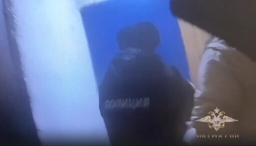 Ночное ЧП в Тобольске: из горящего общежития полицейские спасли 50 человек