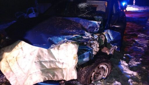 На тюменской трассе в ДТП пострадали трое взрослых и 3-летний ребенок