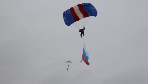 23 февраля в Тюмени над Турой высадится парашютный десант