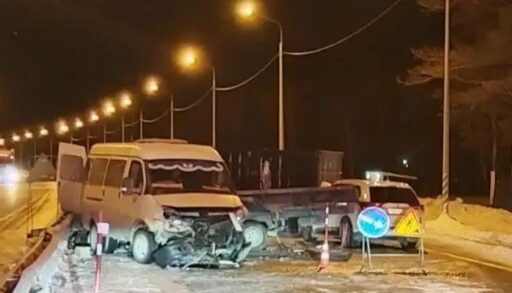 Под Тюменью водитель иномарки спровоцировал ДТП с тремя пострадавшими, в том числе двумя детьми