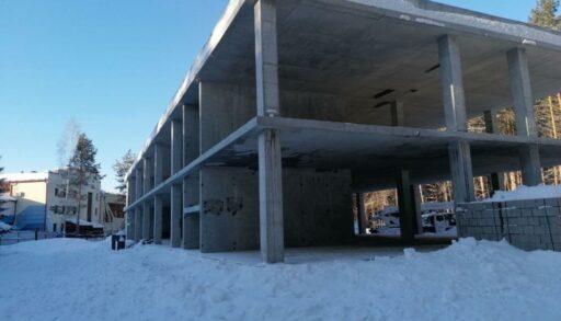 В одном из ведущих детских лагерей Тюмени строят спальный корпус