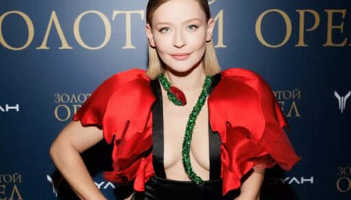 «Только с панели»: наряд Юлии Пересильд на «Золотом орле» вызвал бурную реакцию