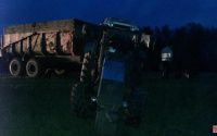 В Упоровском районе бесправник на «Жигулях» врезался в трактор и погиб