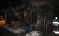 Следователи: причиной трагедии под Тюменью, где в пожаре погибла семья, могла стать неисправная электропроводка