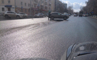 В Тюмени в центре города провалился асфальт 