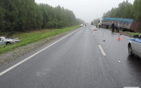 На трассе Тюмень-Ханты-Мансийск от столкновения с грузовиком погиб молодой человек 