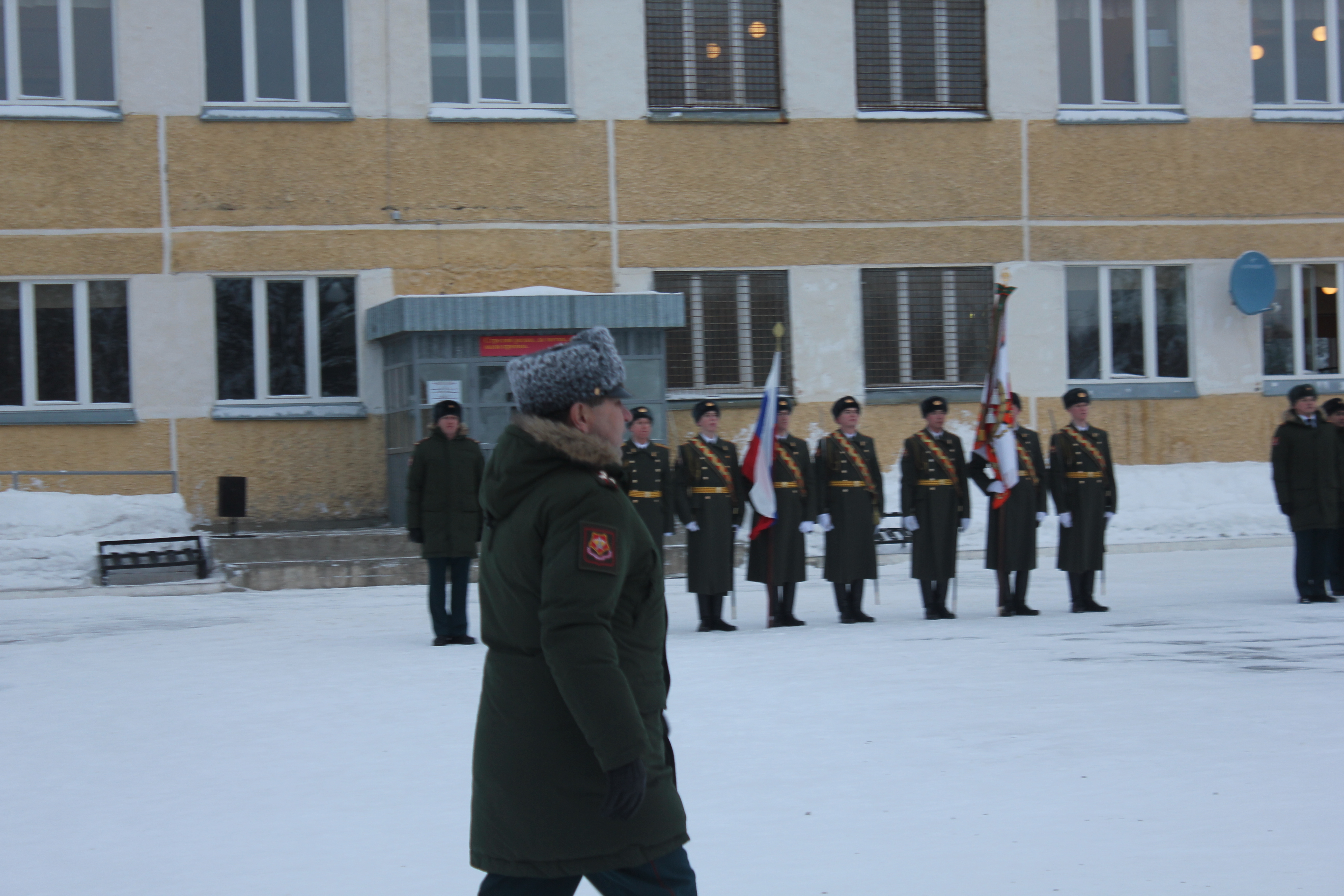 Как живут новобранцы в российской армии - 23 февраля 2016 года