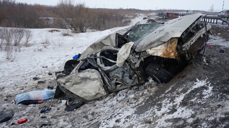 Трое разбились на трассе Тюмень - Ханты-Мансийск - 26 марта 2016 года