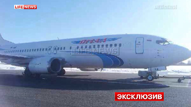 В Тюмени самолет потерял колесо после взлета - 9 марта 2016 года