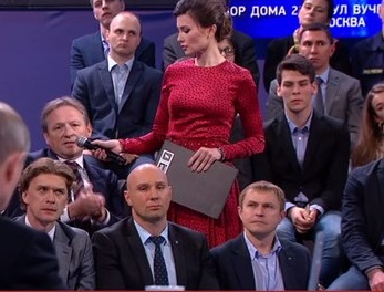 Кадр с Путиным на программе - 16 апреля 2015 года