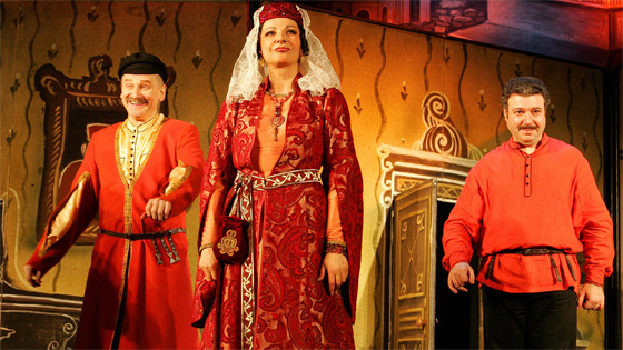 Спектакль в тюменском драматическом театре «Ханума» - 16 апреля 2016 года