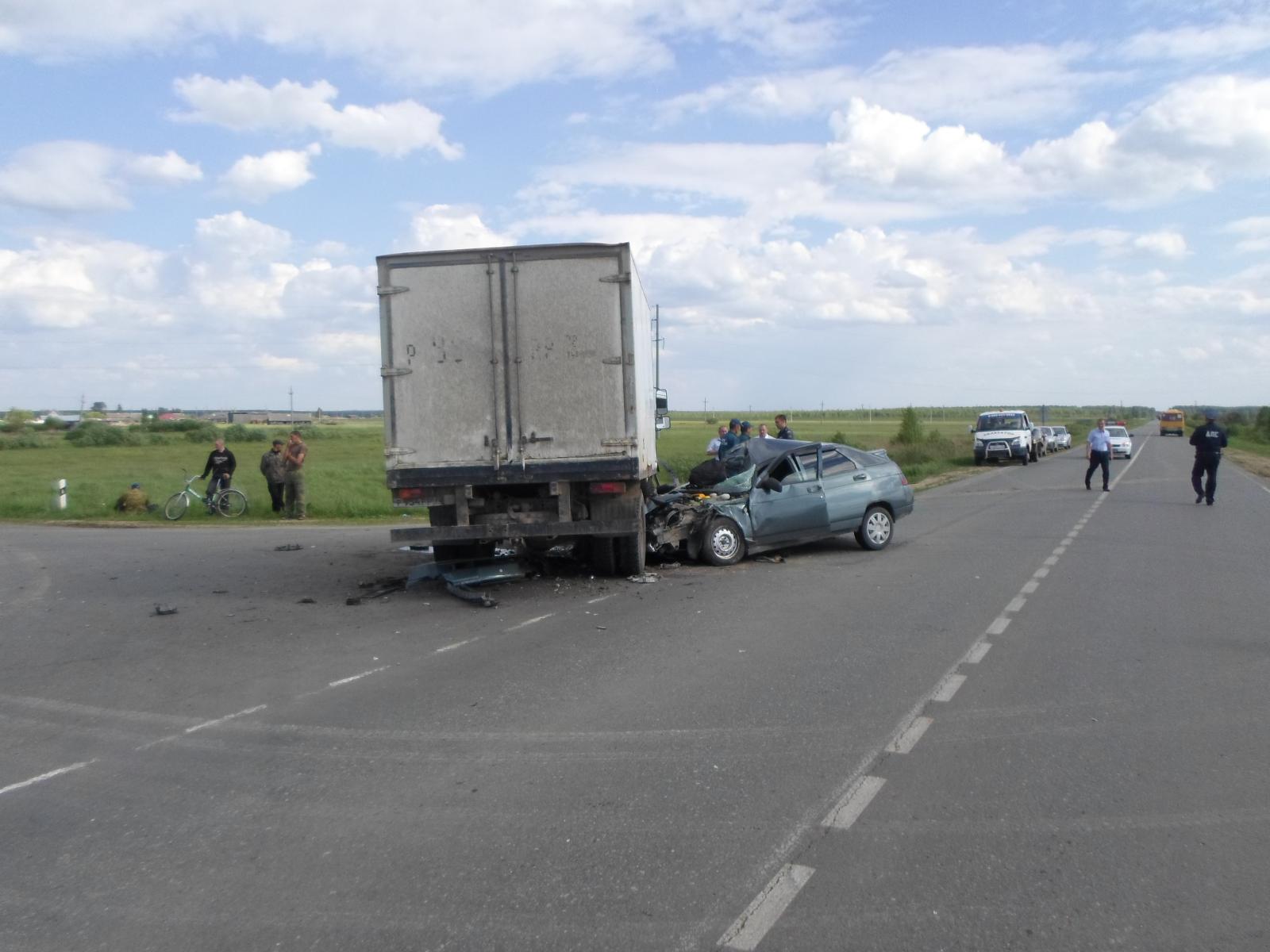 Смертельное ДТП на трассе Голышманово - Аромашево в Тюменской области – 6 июня 2016
