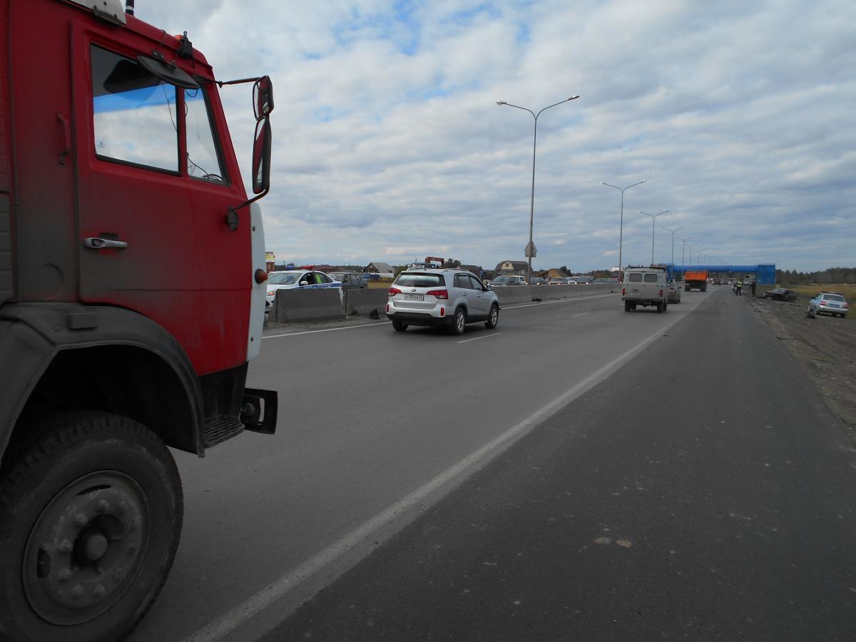 Автоледи под Тюменью въехала в бетонный столб - 5 сентября 2015 года
