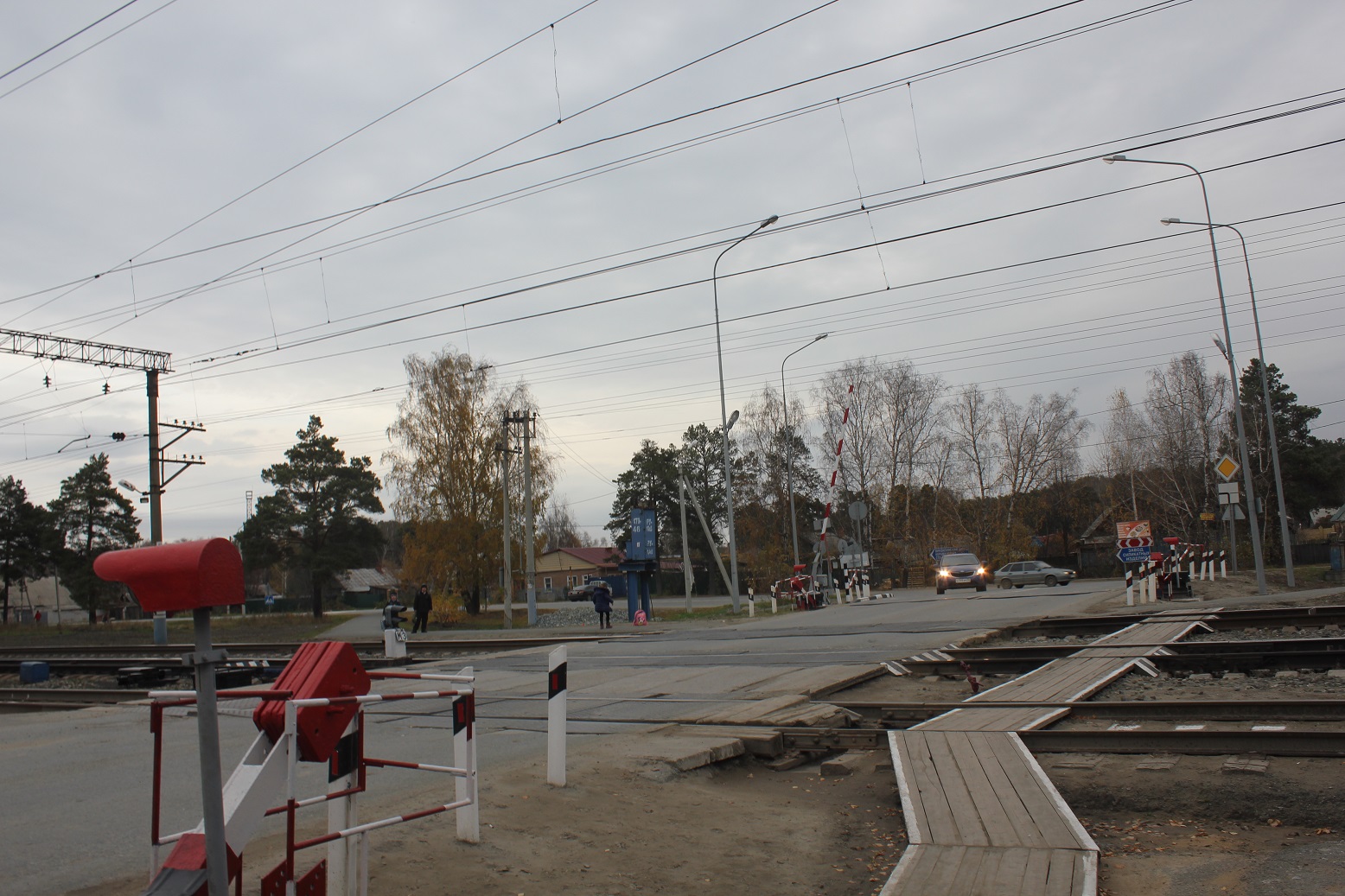 В Винзилях поезд сбмл людей - 5 октября 2015 