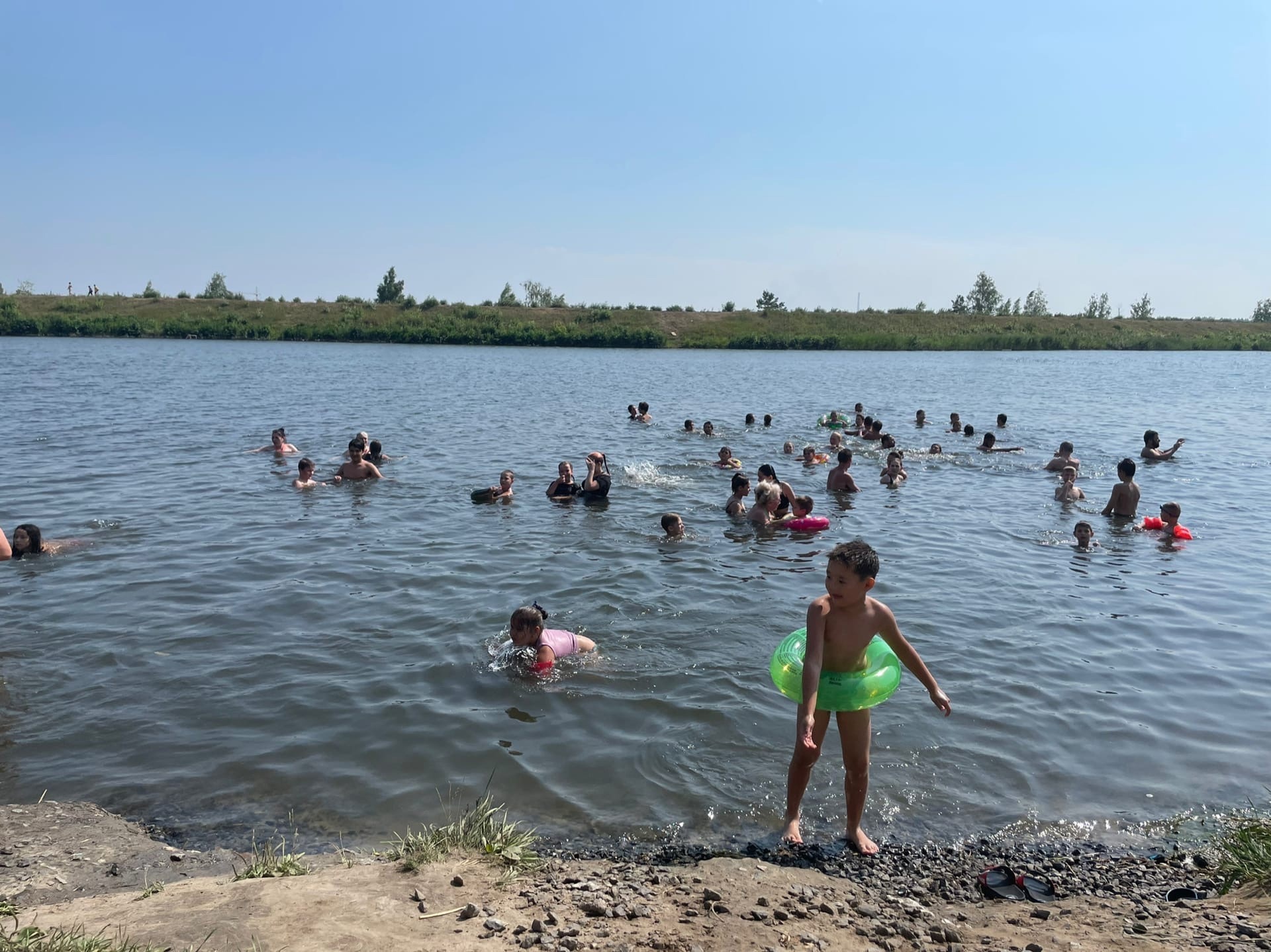 Тюменцам разрешили купаться на озере Липовом