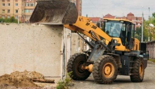 Тюменцам предложили проголосовать за благоустройство участка на месте снесенного долгостроя