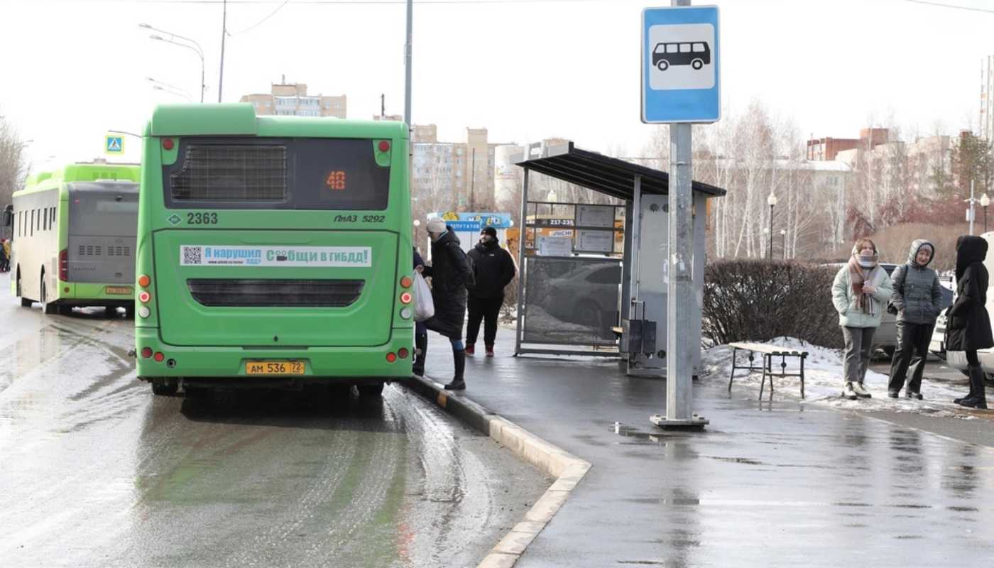 В Тюмени сократят количество автобусов на дачных маршрутах