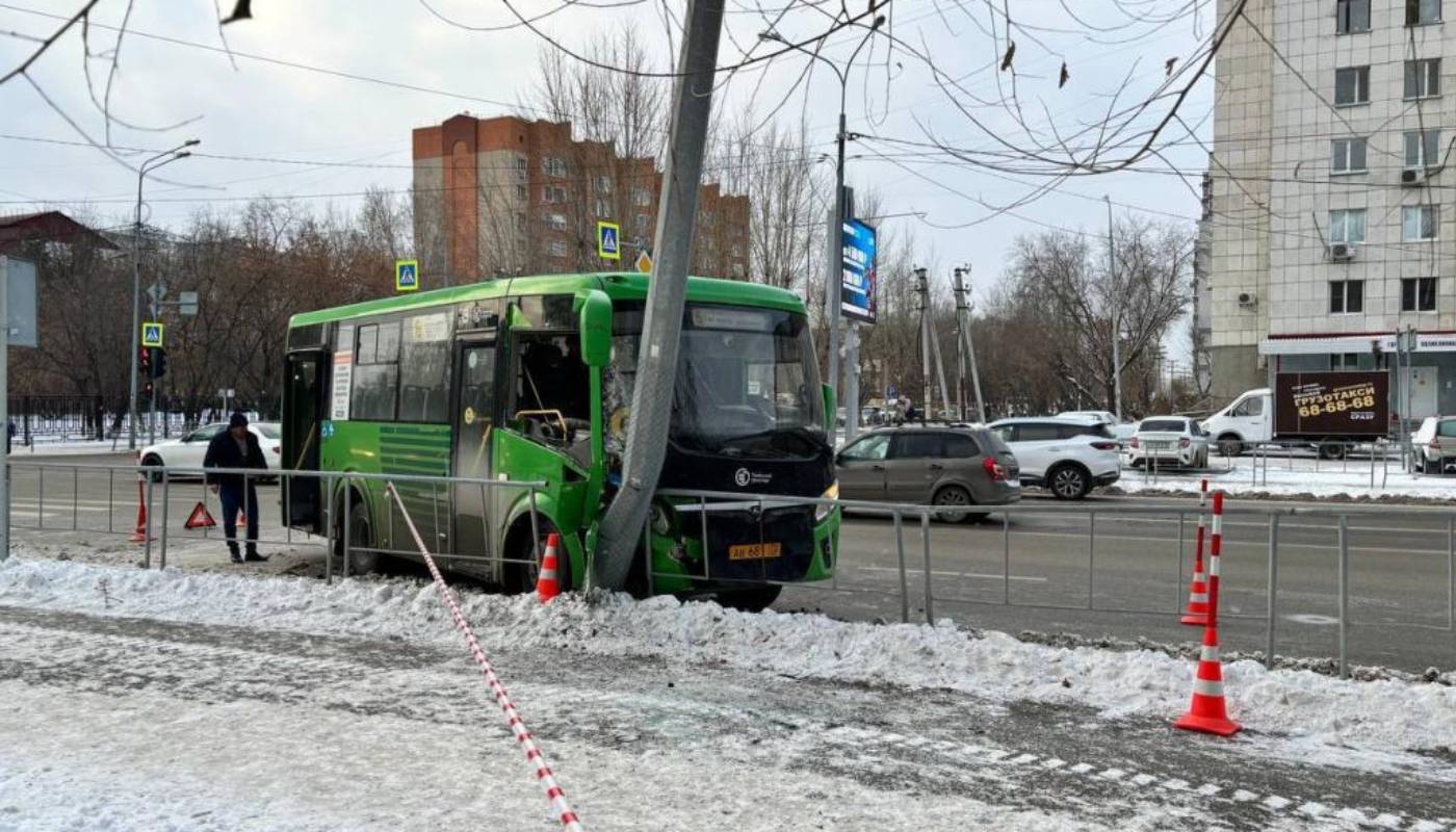 По факту ДТП с маршруткой в Тюмени возбуждено уголовное дело