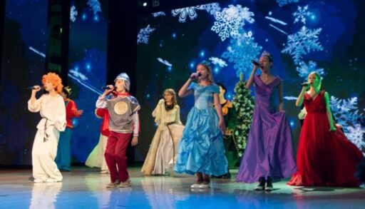 Губернаторскую ёлку" приглашены 900 тюменских школьников