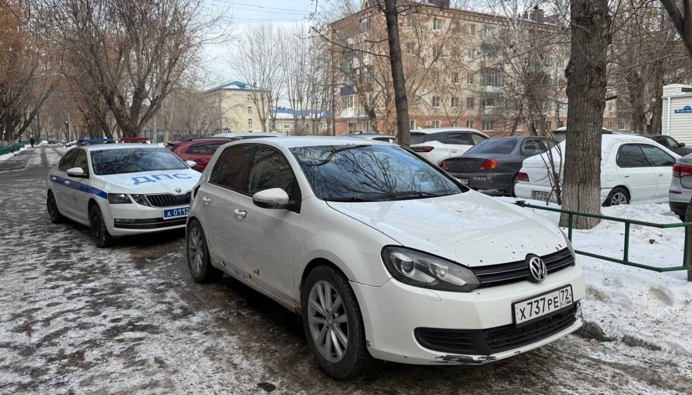 Инспекторы ГИБДД задержали в Тюмени очередного должника по штрафам