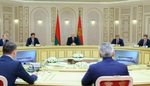 Тюменский губернатор провел с президентом Беларуси первый раунд переговоров